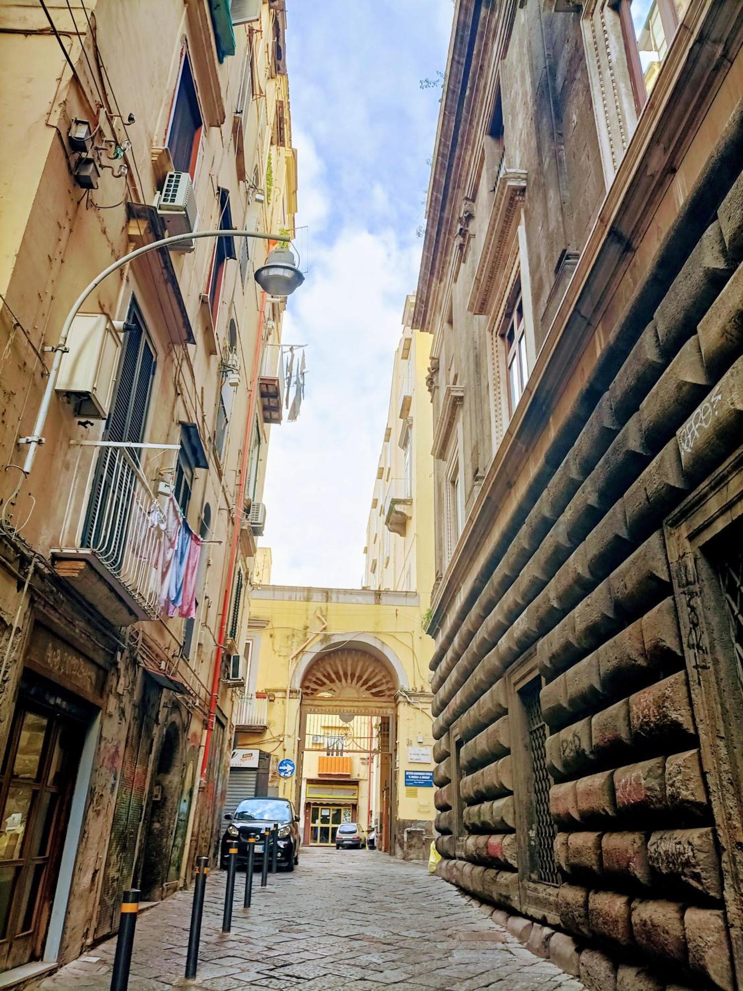 Famme Sta Cuiete Appartamento Napoli Centro Екстериор снимка