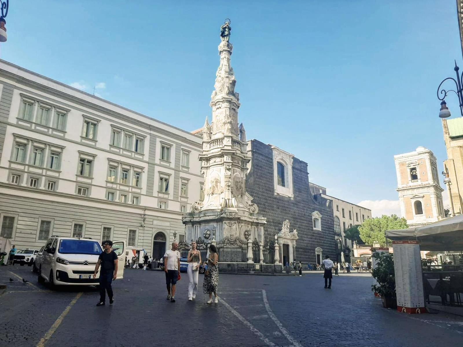 Famme Sta Cuiete Appartamento Napoli Centro Екстериор снимка